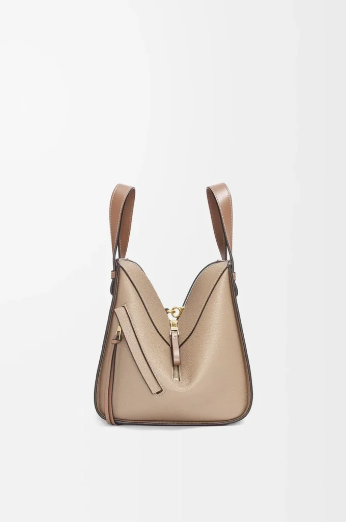 Compact Hammock bag in soft grained calfskin Sand