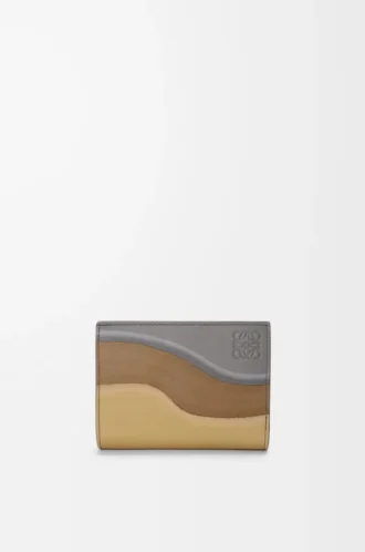 Compact Landscape wallet in nappa calfskin Sparkling Grey/Butter