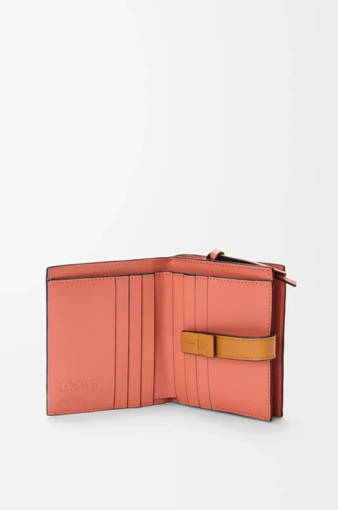 Compact zip wallet in soft grained calfskin Light Oat/Honey Compact zip wallet in soft grained calfskin Light Oat/Honey