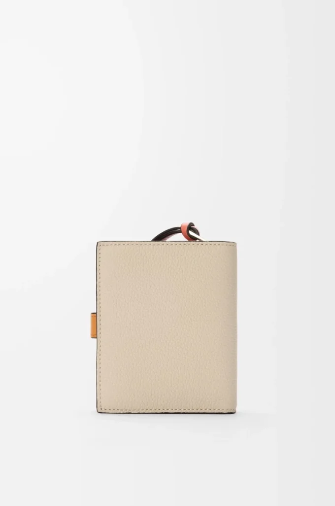 Compact zip wallet in soft grained calfskin Light Oat/Honey Compact zip wallet in soft grained calfskin Light Oat/Honey