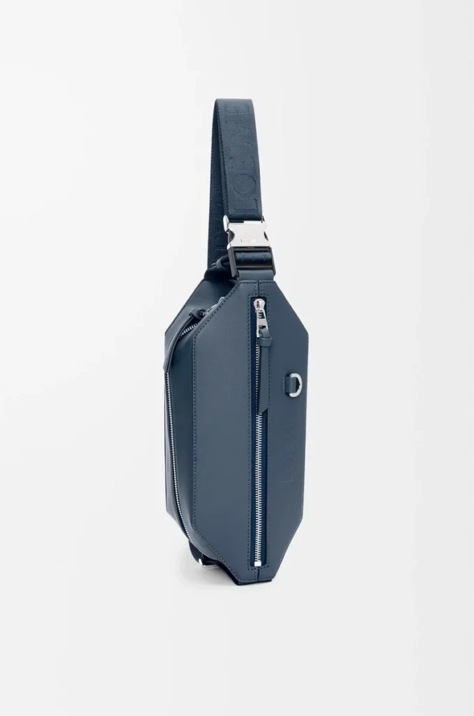 Convertible sling in classic calfskin Indigo Dye