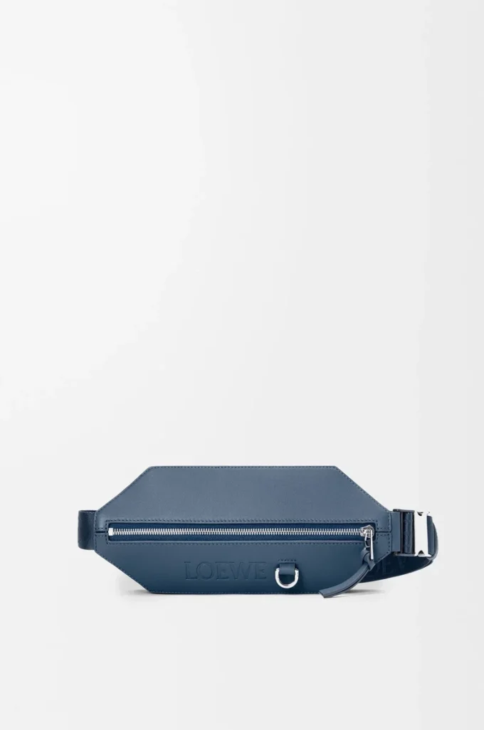 Convertible sling in classic calfskin Indigo Dye