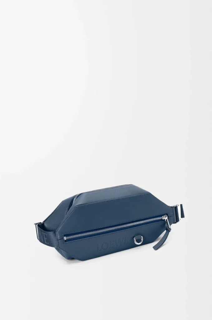 Convertible sling in classic calfskin Indigo Dye
