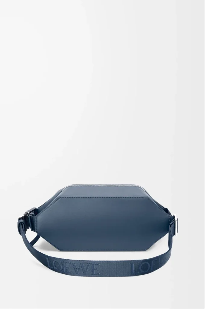 Convertible sling in classic calfskin Indigo Dye