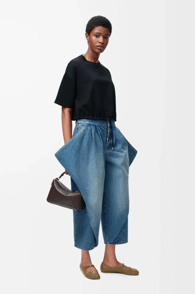 Cropped T-shirt in cotton Black Cropped T-shirt in cotton Black