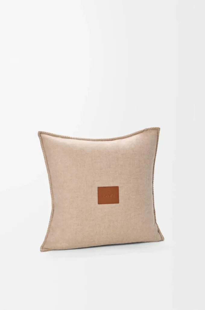 Cushion in wool and cashmere Beige/Ecru