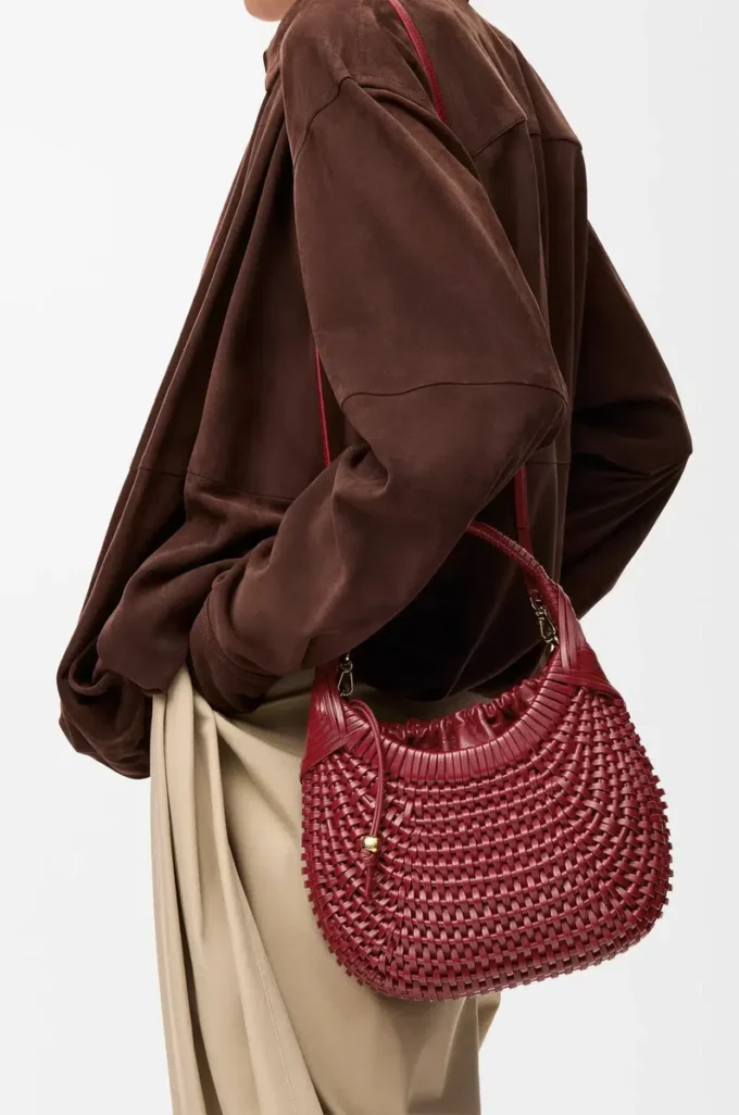 Diamond hobo bag in calfskin Cherry
