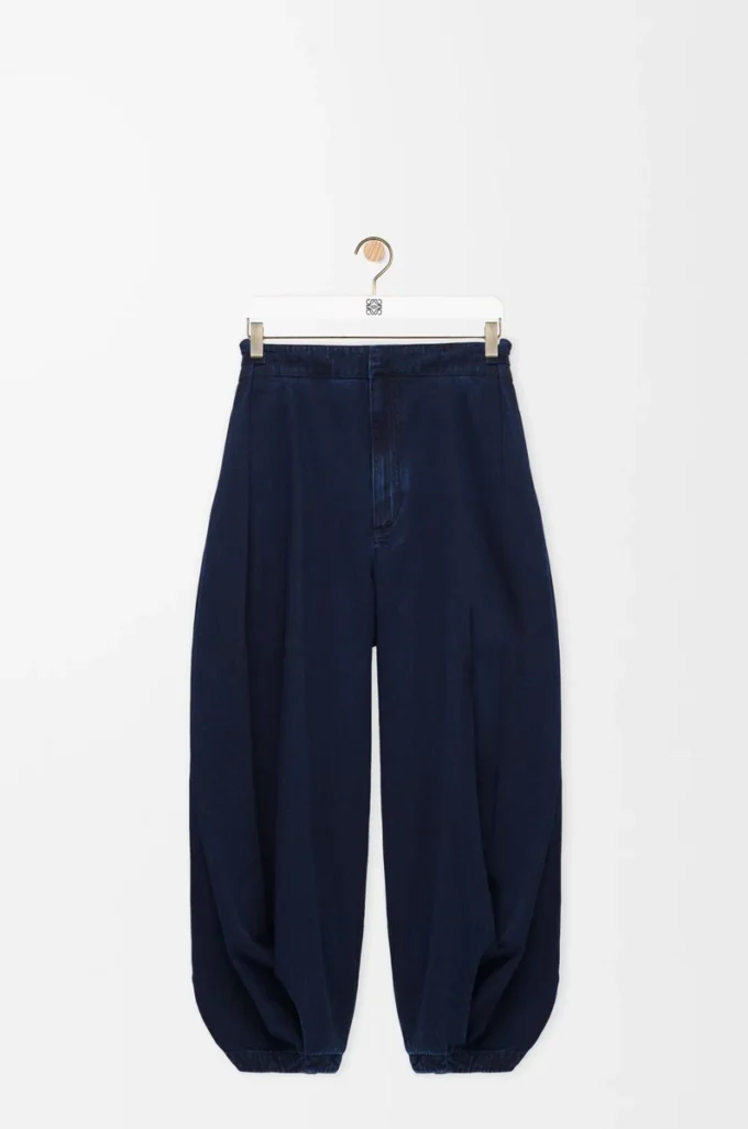 Draped jeans in denim Dark Indigo Draped jeans in denim Dark Indigo