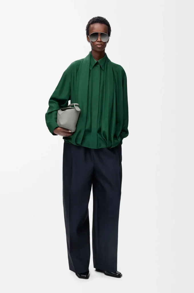 Draped shirt in silk Dark Green Draped shirt in silk Dark Green
