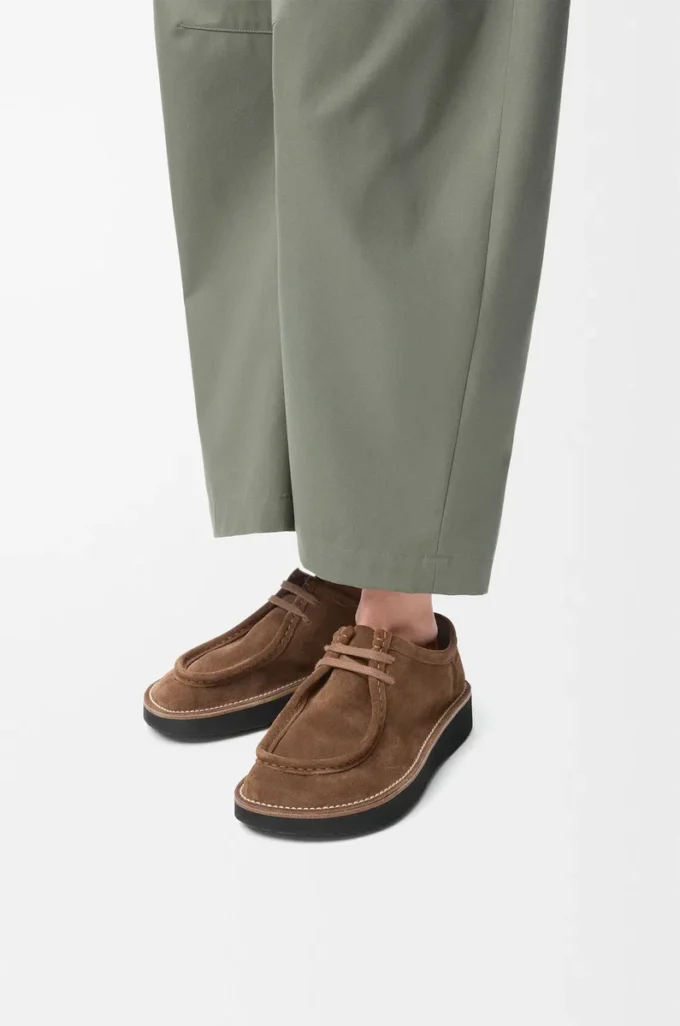 Faro lace-up in suede calfskin Brown