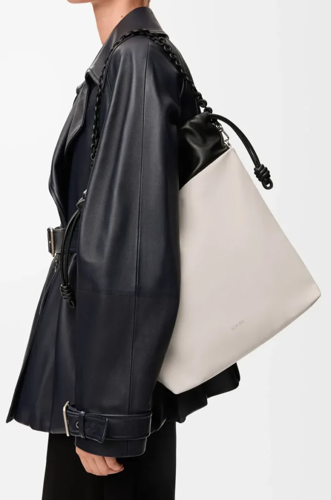 Flamenco purse tote in mellow nappa lambskin Light Ghost/Black
