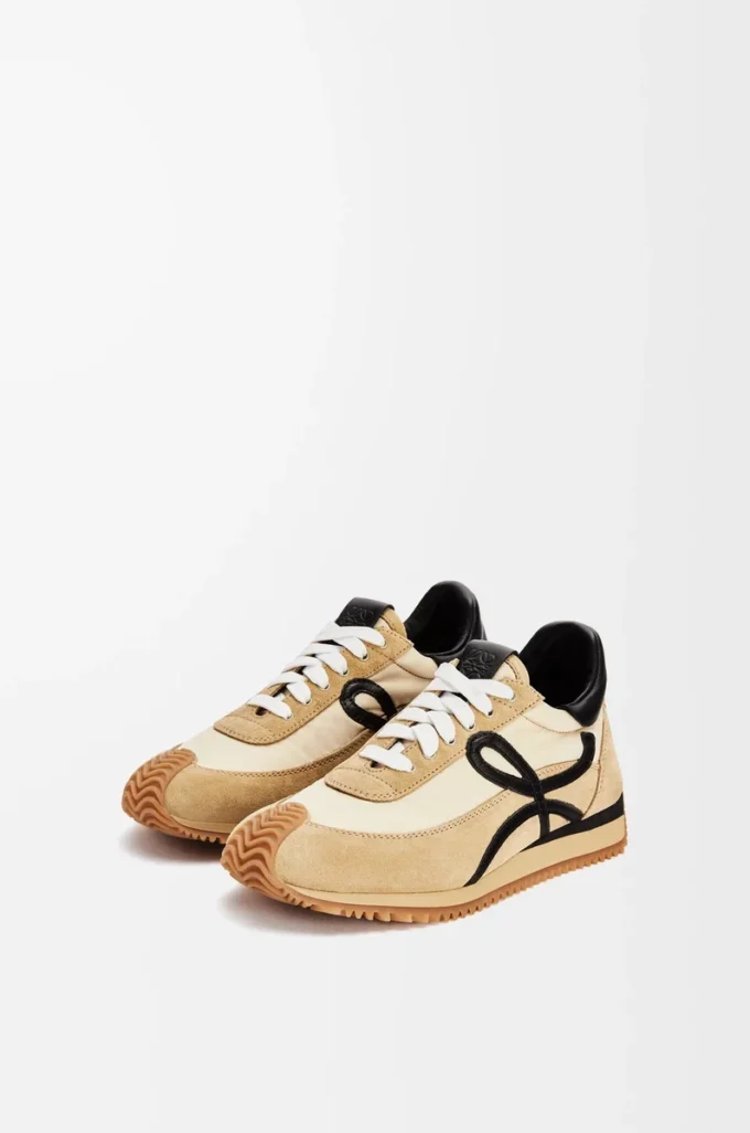 Flow Runner in nylon and suede Gold/Black Flow Runner in nylon and suede Gold/Black