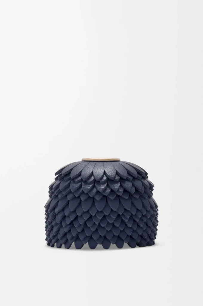 Flower charm in calfskin Navy Blue