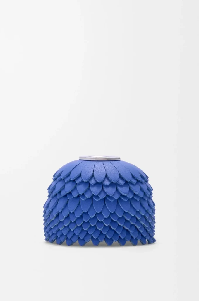 Flower charm in calfskin Seaside Blue