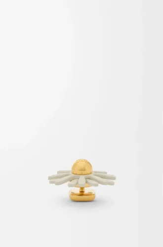 Flower pin in calfskin White