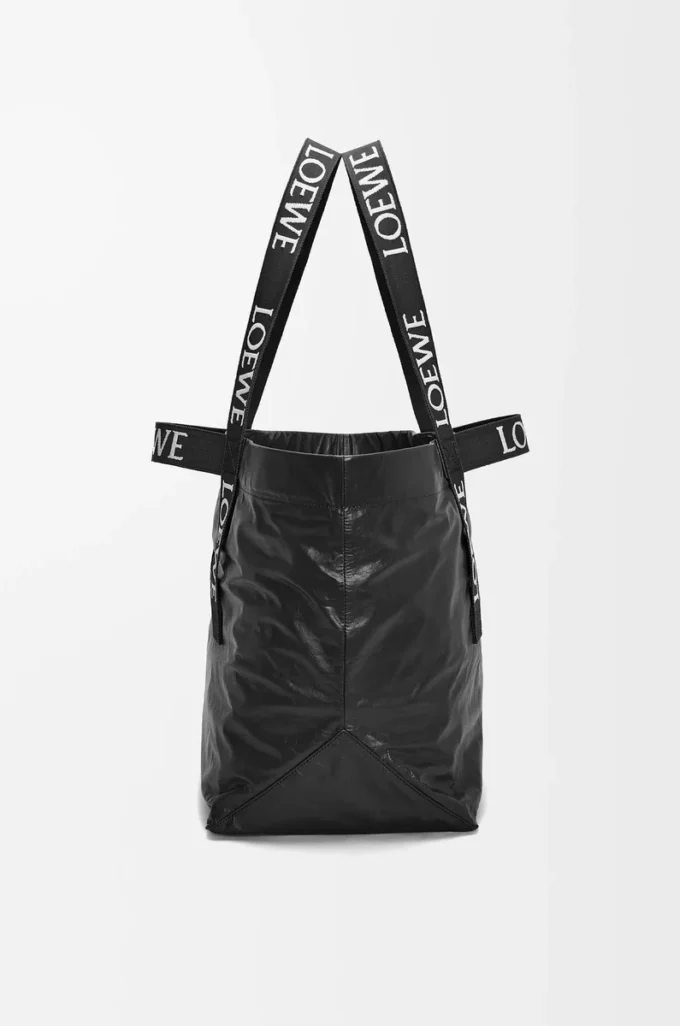 Fold shopper in paper calfskin Black