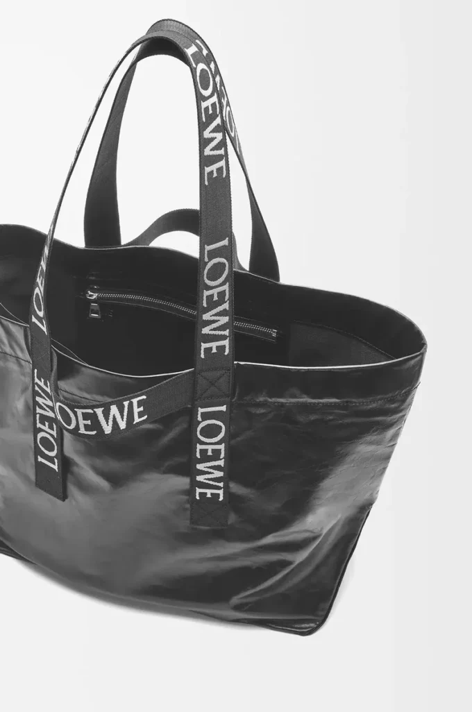 Fold shopper in paper calfskin Black