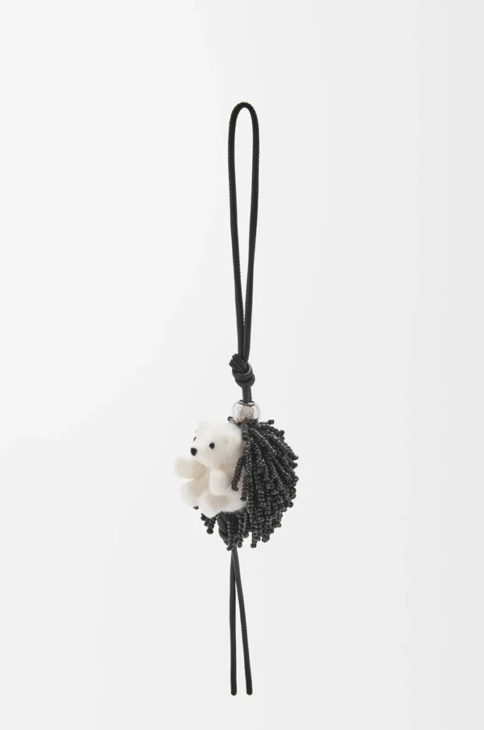 Hedgehog charm in felt, beads and calfskin Black/Soft White Hedgehog charm in felt, beads and calfskin Black/Soft White