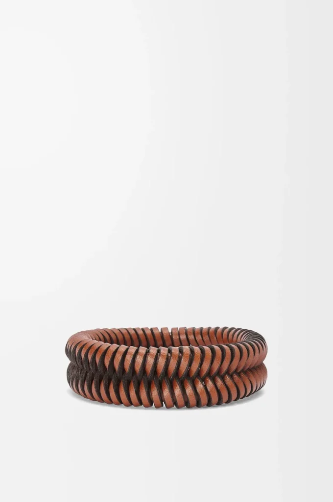 Interlock bangle in classic calfskin Tan