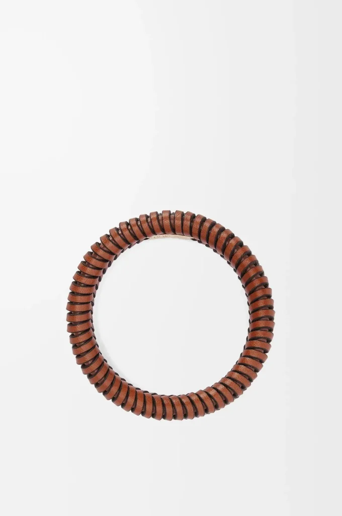 Interlock bangle in classic calfskin Tan