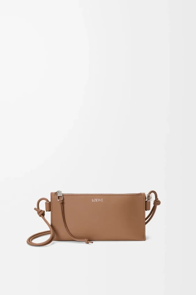 Joya pouch in nappa calfskin Mocha