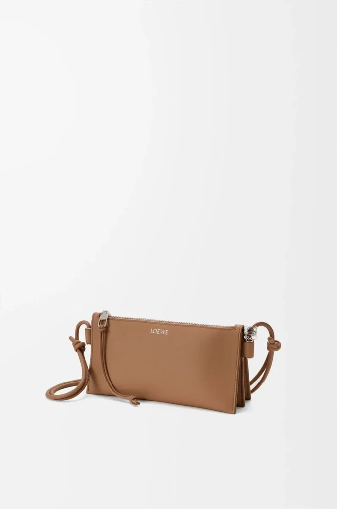 Joya pouch in nappa calfskin Mocha