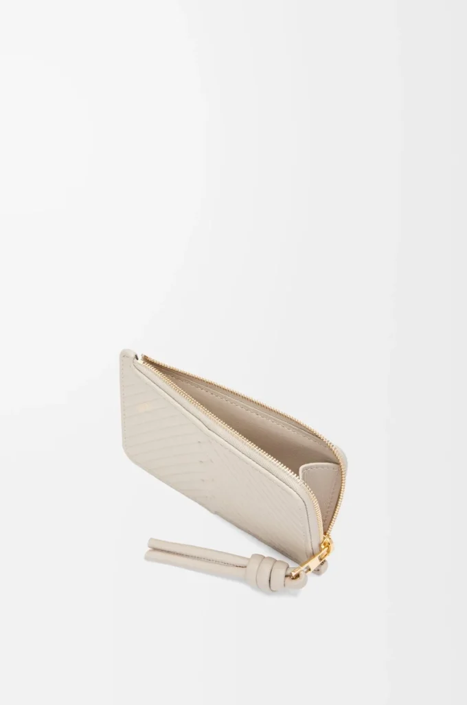 Knot coin cardholder in shiny nappa calfskin Light Oat Knot coin cardholder in shiny nappa calfskin Light Oat
