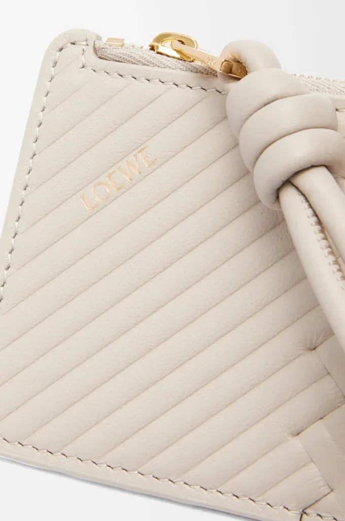 Knot coin cardholder in shiny nappa calfskin Light Oat Knot coin cardholder in shiny nappa calfskin Light Oat