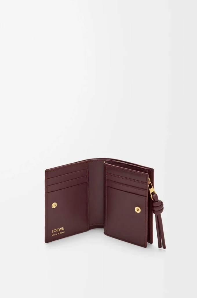 Knot compact wallet in eel Dark Burgundy Knot compact wallet in eel Dark Burgundy