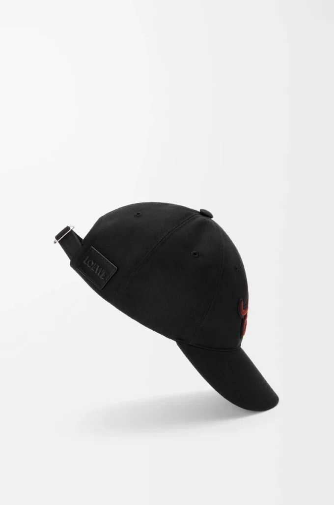 L patch cap in cotton Black
