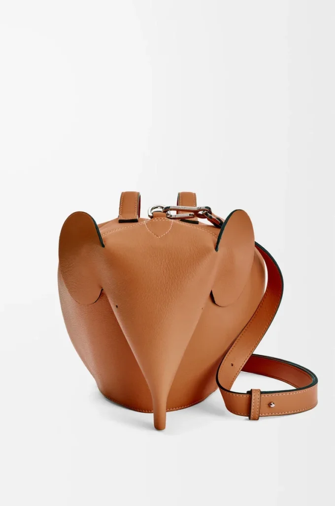 Large Elephant bag in classic calfskin Tan