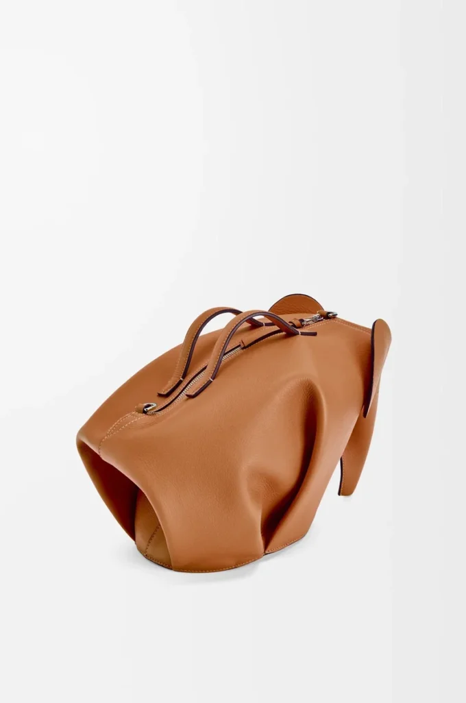 Large Elephant bag in classic calfskin Tan