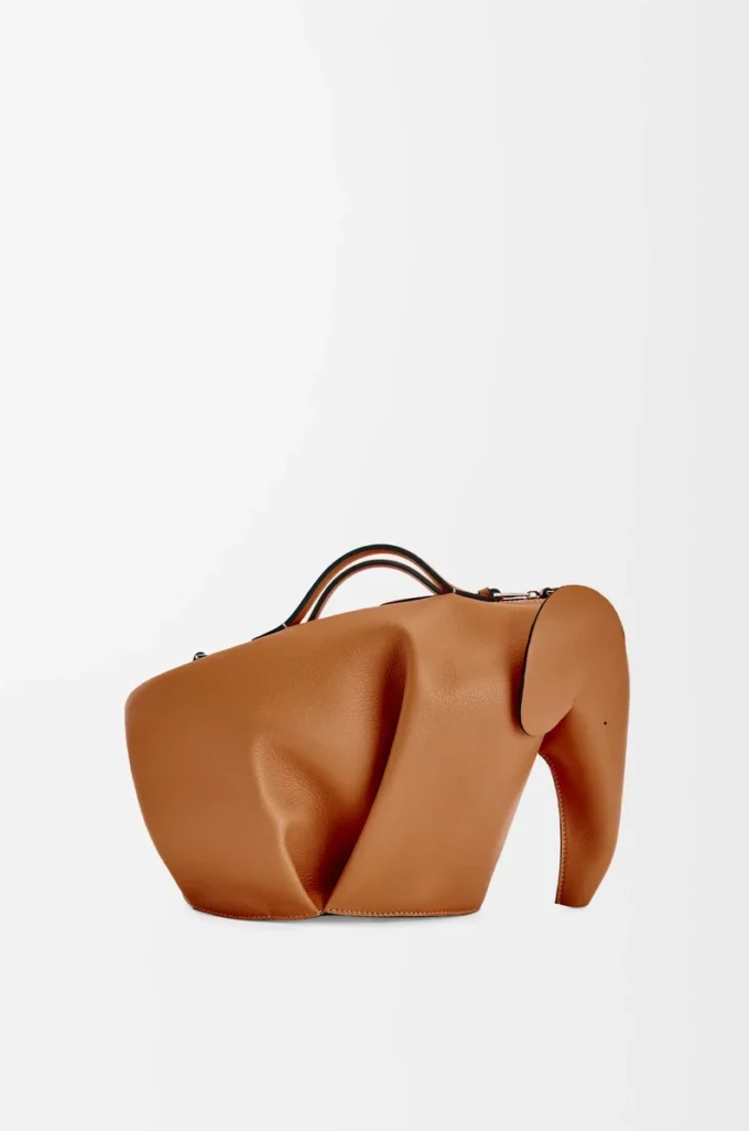 Large Elephant bag in classic calfskin Tan