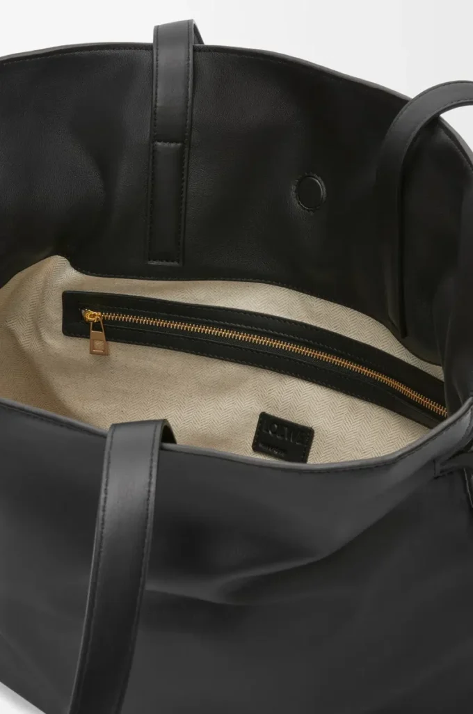 Large Flamenco clutch in nappa calfskin Black