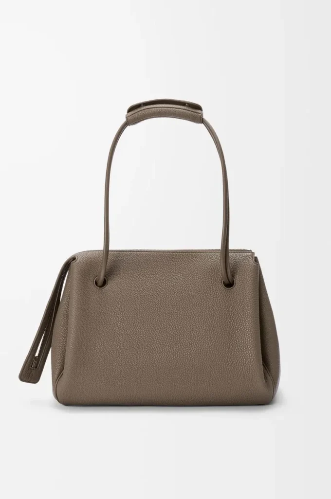 Large Madrid bag in supple grained calfskin Taupe
