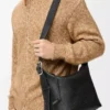 Loop hobo in supple grained calfskin Black