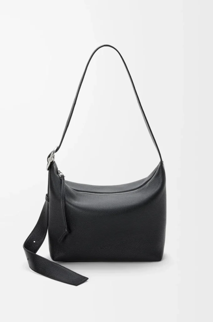 Loop hobo in supple grained calfskin Black