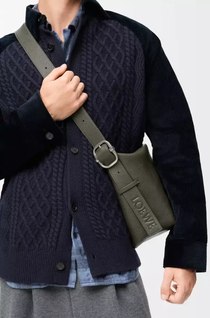 Loop hobo in supple grained calfskin Dark Khaki
