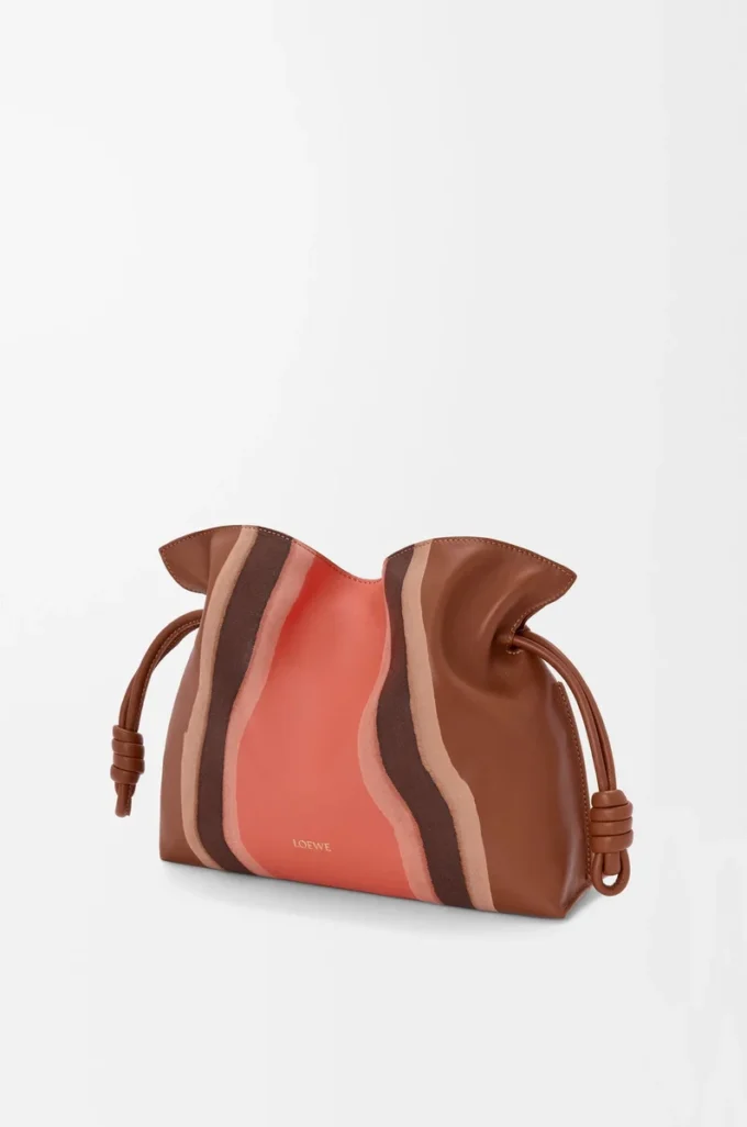 Medium Flamenco clutch Landscape in nappa calfskin Pecan/Parrot Pink