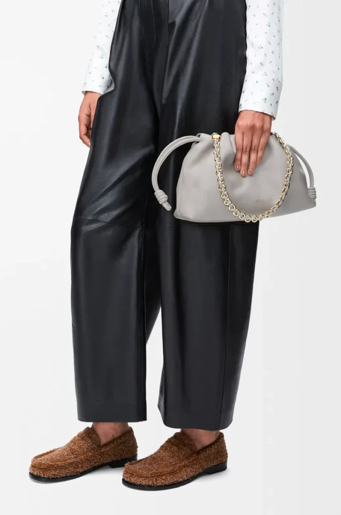 Medium Flamenco purse in mellow nappa lambskin Shell Grey