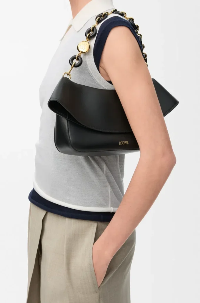 Medium Ola bag in smooth calfskin Black