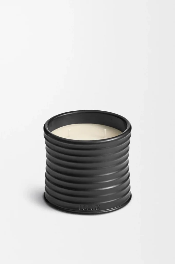 Medium Palo Santo candle Black