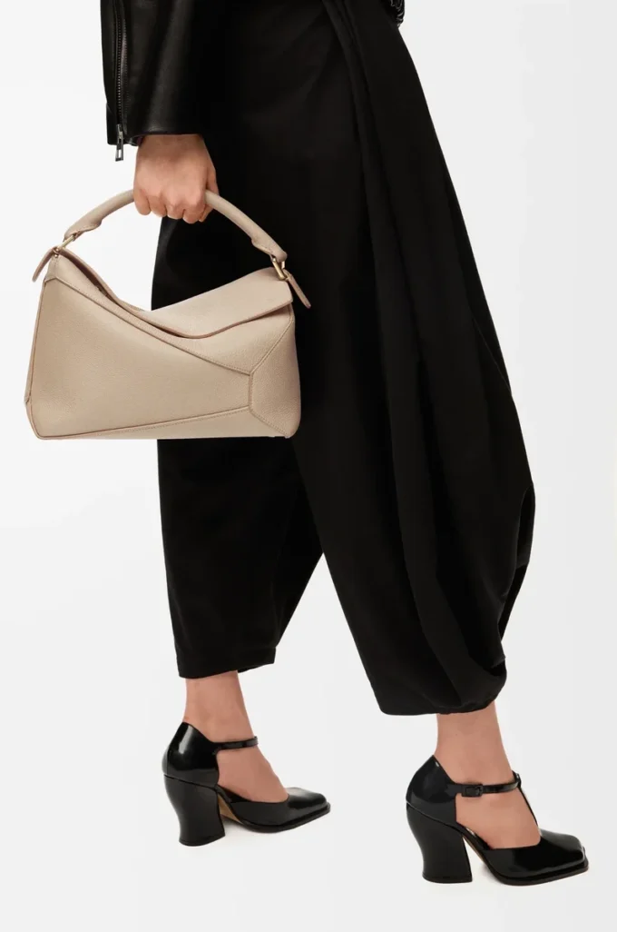 Medium Puzzle Edge bag in soft grained calfskin Sand