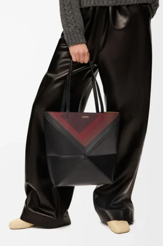 Medium Puzzle Fold tote in nappa calfskin Black/Burgundy