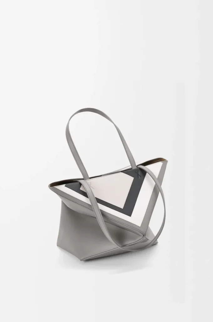 Medium Puzzle Fold tote in nappa calfskin Grey/Light Ghost