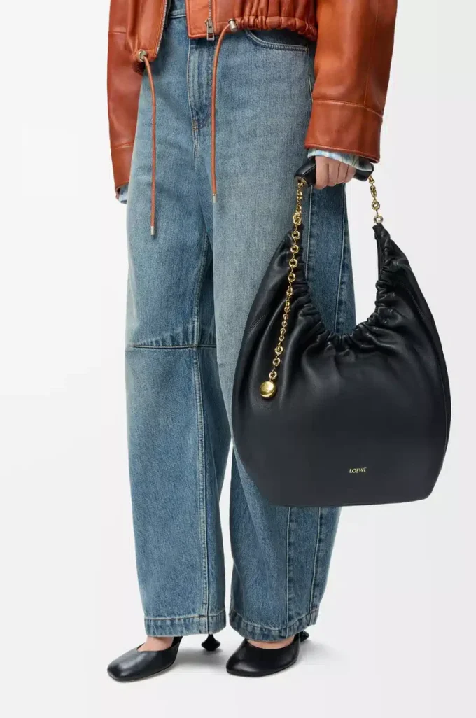 Medium Squeeze bag in mellow nappa lambskin Black