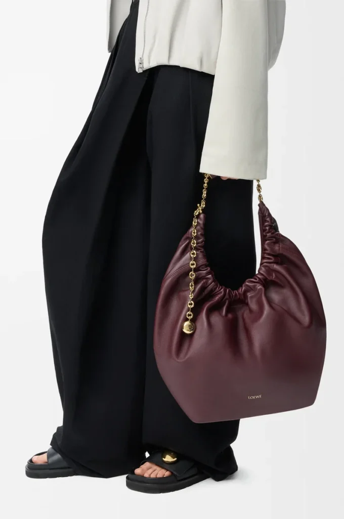Medium Squeeze bag in mellow nappa lambskin Dark Burgundy