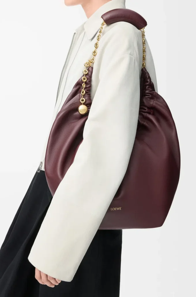 Medium Squeeze bag in mellow nappa lambskin Dark Burgundy