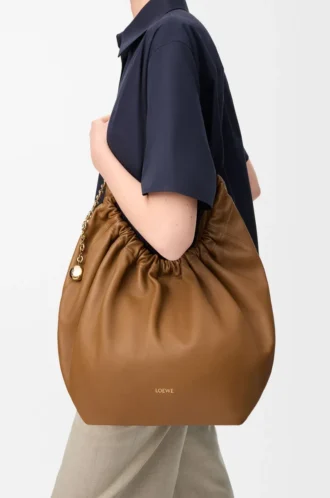 Medium Squeeze bag in mellow nappa lambskin Oak