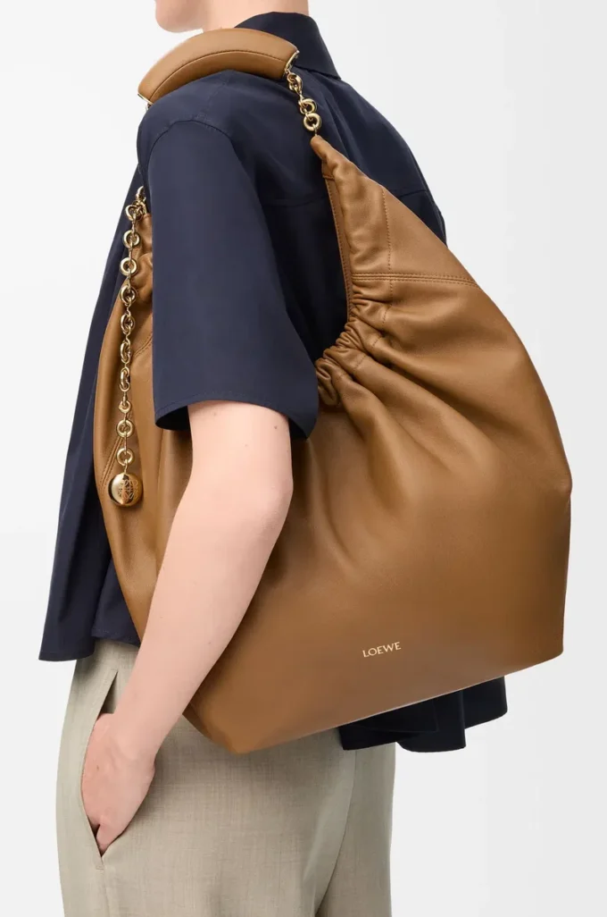 Medium Squeeze bag in mellow nappa lambskin Oak